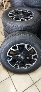 18 inche toyota lengend 50 mags. leave your whatsapp number if interested.