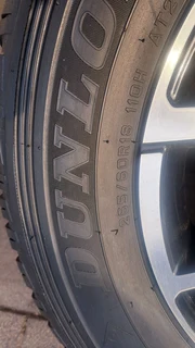 18 inche Toyota lengend 50 mags and 265/60R18 tires. leave your whatsapp number if interested