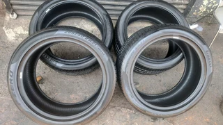 Pirelli tires of size 315/35R21 &amp; 285/40R21 for sale. leave your whatsapp number if interested.