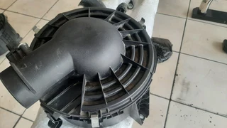 Toyota D4D Air filter box. Leave your whatsapp number if interested.