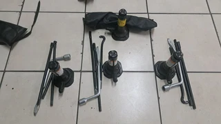 Complete bakkies Jack with accessories for sale. Left your whatsapp number if interested.