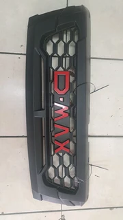2016 to 2019 ISUZU D-max Front Grill. leave your whatsapp number if interested.