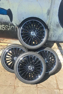 19 inch Mercedes-benz mag rims with 225/40R19 bridgestone tires. leave your whatsapp number