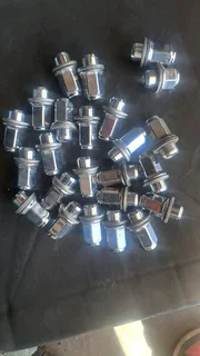 Wheel nuts for Toyota Hilux/Fortuner and Ford Ranger. Leave your whatsapp number if interested.