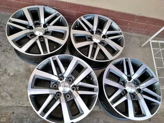18 Inch Toyota Hilux (Dakar, D4D, Gd6), Fortuner rims 4 sale. Leave your whatsapp number if interest