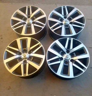 18 Inch Toyota Hilux (Dakar, D4D, Gd6), Fortuner rims 4 sale. Leave your whatsapp number if interest