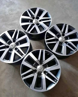 18 Inch Toyota Hilux (Dakar, D4D, Gd6), Fortuner rims 4 sale. Leave your whatsapp number if interest