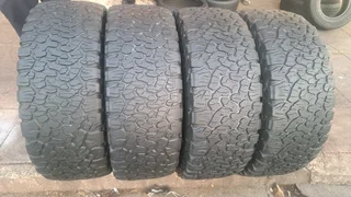 4x BFgoodrich tires of size 285/60R18. leave your whatsapp number if interested 4 pricing.