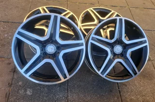 Original 19 inch AMG Mercedes mags rims. leave your whatsapp number if interested for follow-up