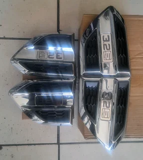 Ford Ranger 3.2 fender covers. leave your whatsapp number if interested for pricing.