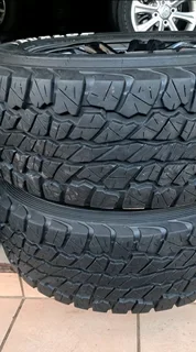 17 Inch Ford Ranger mag rims with 265/65R17 Dunlop Grandtrek tires of 92 threadleft.