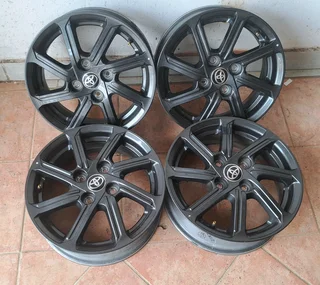  14-inch Original Toyota Agya mag rims. Call/WhatsApp0️⃣7️⃣3️⃣3️⃣0️⃣7️⃣6️⃣1️⃣6️⃣5️⃣.