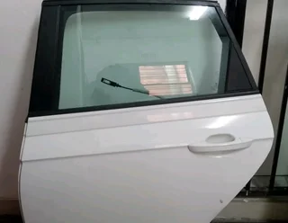  Polo 8 back door. 0️⃣6️⃣8️⃣7️⃣5️⃣1️⃣4️⃣4️⃣4️⃣2️⃣