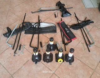 Hydraulic bottle jacks(Toyota, Quantum, GWM and Isuzu). Leave your whatsapp number if interested