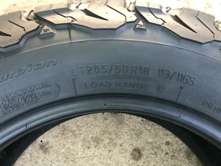  265/60R18 BFgoodrich tire for sale. Call/WhatsApp.