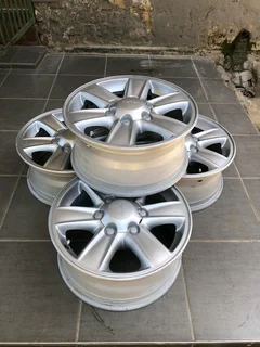  16-inch Isuzu bakkies mag rims for sale. Leave your whatsapp number if interested.