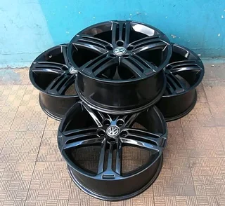 A set of 19 inch OEM VW golf 5/6 /7 and VW Tiguan. also fit VW caddy and Audi A3 /A4/A5 /A6 /A7
