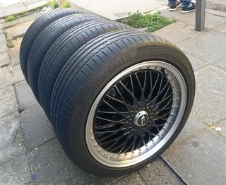 A set of 17 inch original Eagle rims universal PCD 5x112 / 5x100 PCD with continental tyres