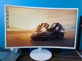 Samsung curved monitor 32”Resolution - 1920 x 1080Refresh rate - 60HzSamsung curved monitor 32”Resol