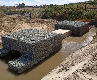 we do gabion baskets installation
