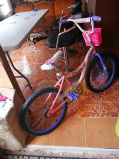 Bicycle 20 inch in very good condition hardly used