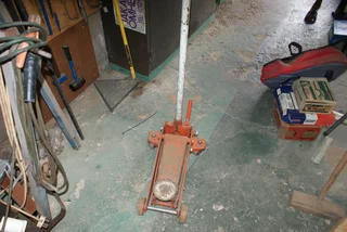 Spare parts for older vehicles