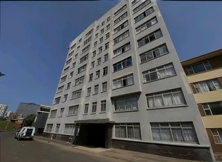 Lovely one bedroom flat with sea views for sale on Durban North beachfront