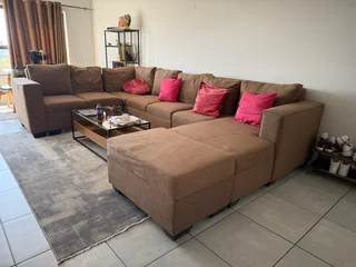 U-Shaped Couch for Sale! R10 000