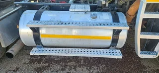 FREIGHTLINER ISX 500 FOR SALE.