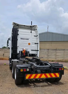 VOLVO TRUCK READY TO WORK