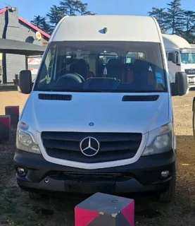 Mercedes-benz Sprinter.