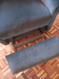 Lazy boy recling chair