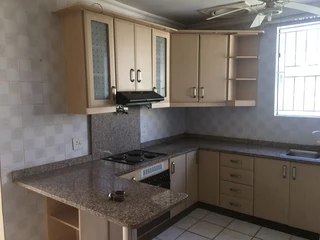 1 BEDROOM OPEN PLAN COTTAGE TO LET IN BRIGHTON