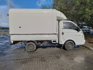 Need a Closed Truck in Cape Town? Quick Quote, Easy Booking