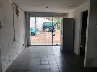 Outbuilding - Ad posted by Dnar