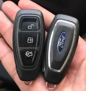 3 Button Ford key casing incl cutting a new key blade and transferring of internal to new key casing