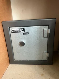 hand gun safe R1500