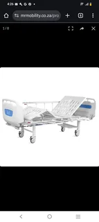 Hospital bed with mattress (manual)