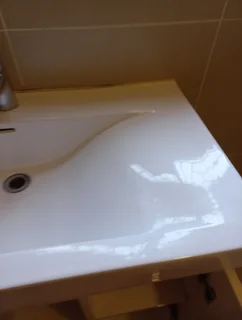 Second hand bathroom basin&#43;cupboard, free standing basin, shower head&#43;arm, etc