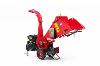 Tp 100 Mobile Is Ideal For Thinning Out Bushes And Chipping Branches And Whole Trees .
