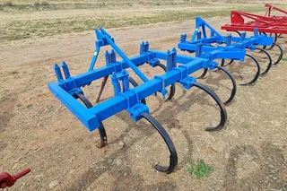 5-tine-chisel-plough-. - Ad posted by Agri Tshwane