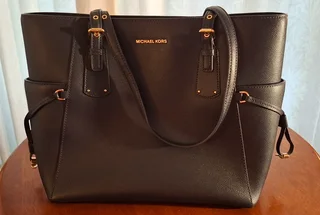 Michael kors Tote- Lower price till 5 December 2025