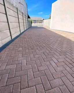 Paving installations