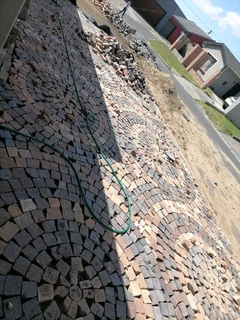 Wheatstone hulf bricks