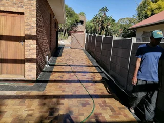 Paving installations