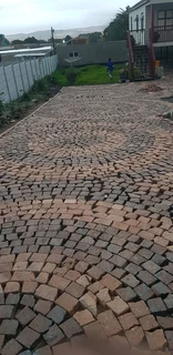 Wheatstone hulf bricks paver