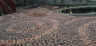 Wheatstone hulf bricks paver