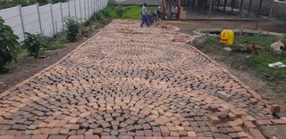Wheatstone hulf bricks paver