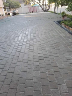 Paving installations