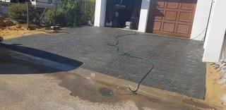 Paving installations